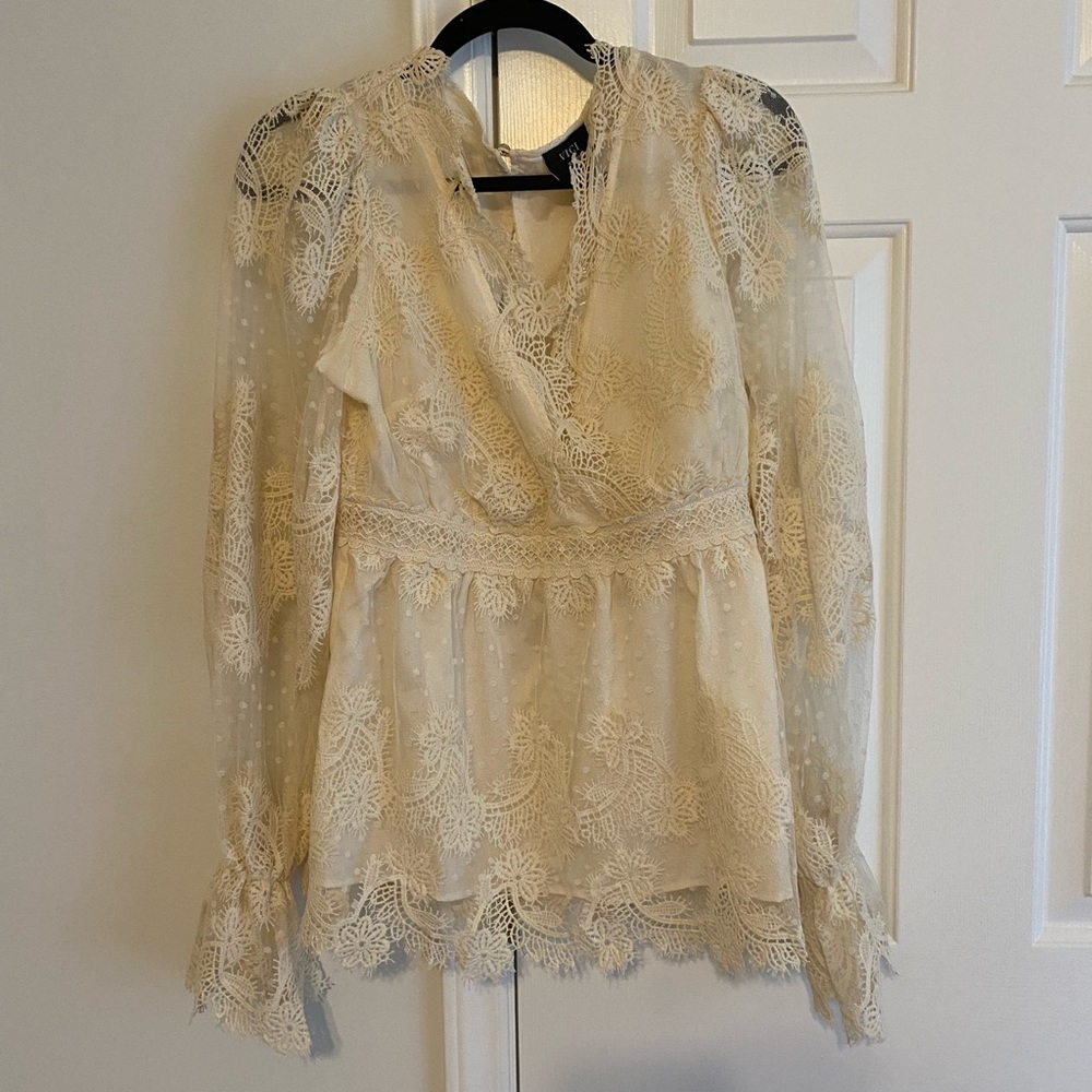 VICI Lace Blouse (NWOT)